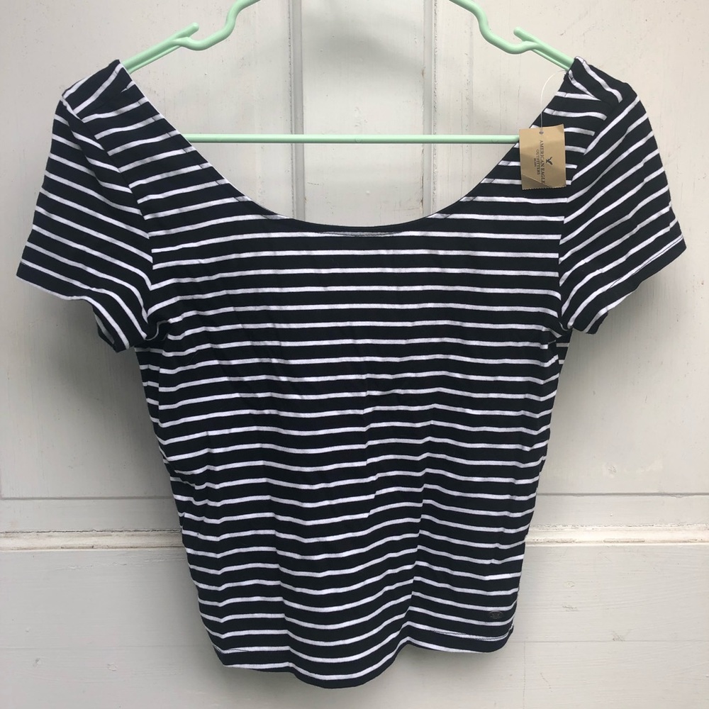 Never worn American Eagle black and white crop top
